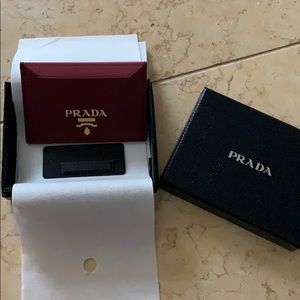 ✅NWT Authentic Prada Card holder